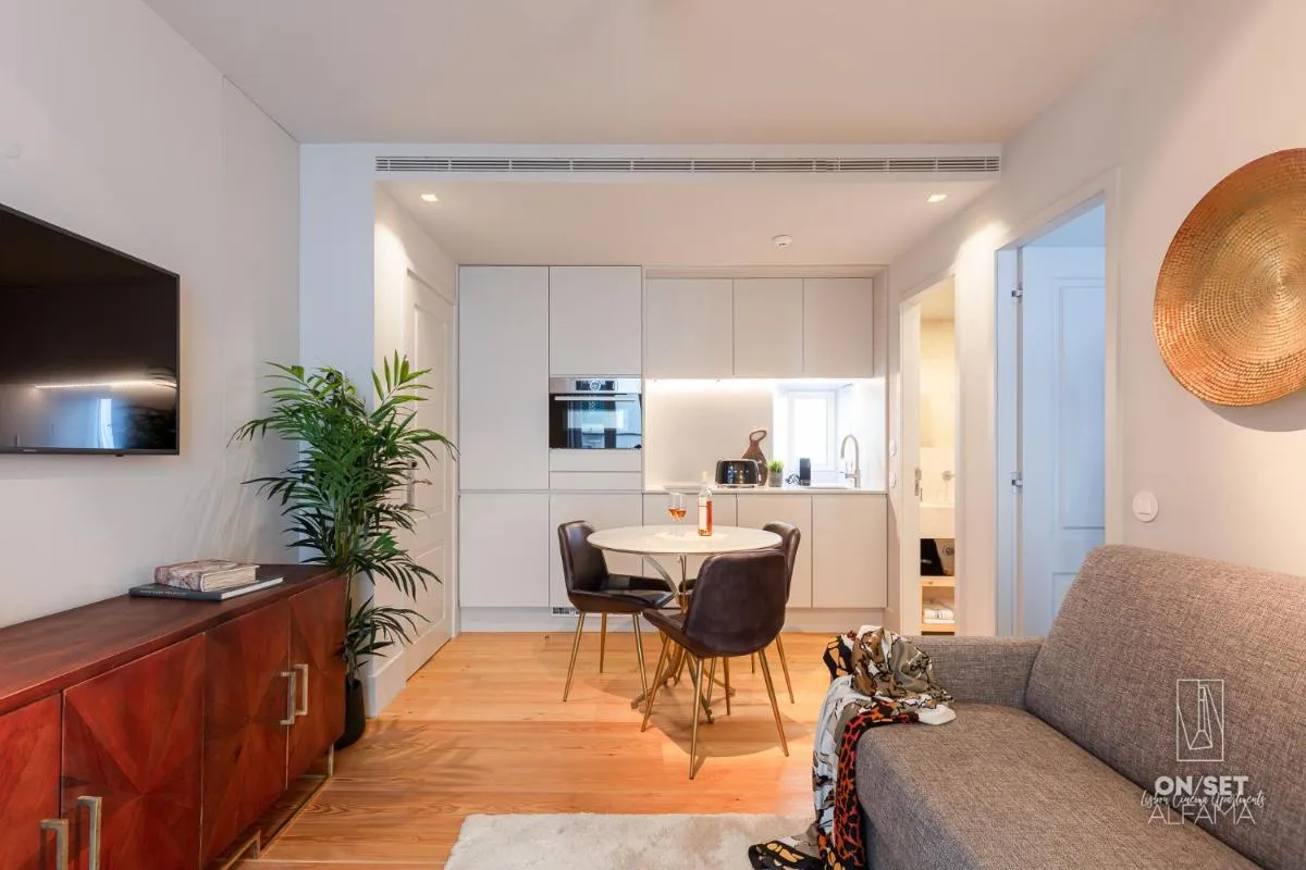 Image 2 of ON/SET Alfama – Lisbon Cinema Apartments