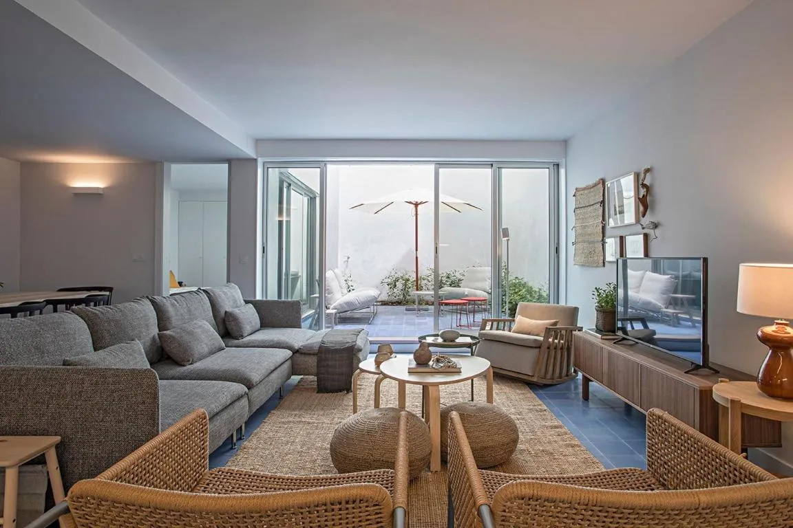 Image of Piso Azul Premium Apartments in Bairro Alto by LovelyStay