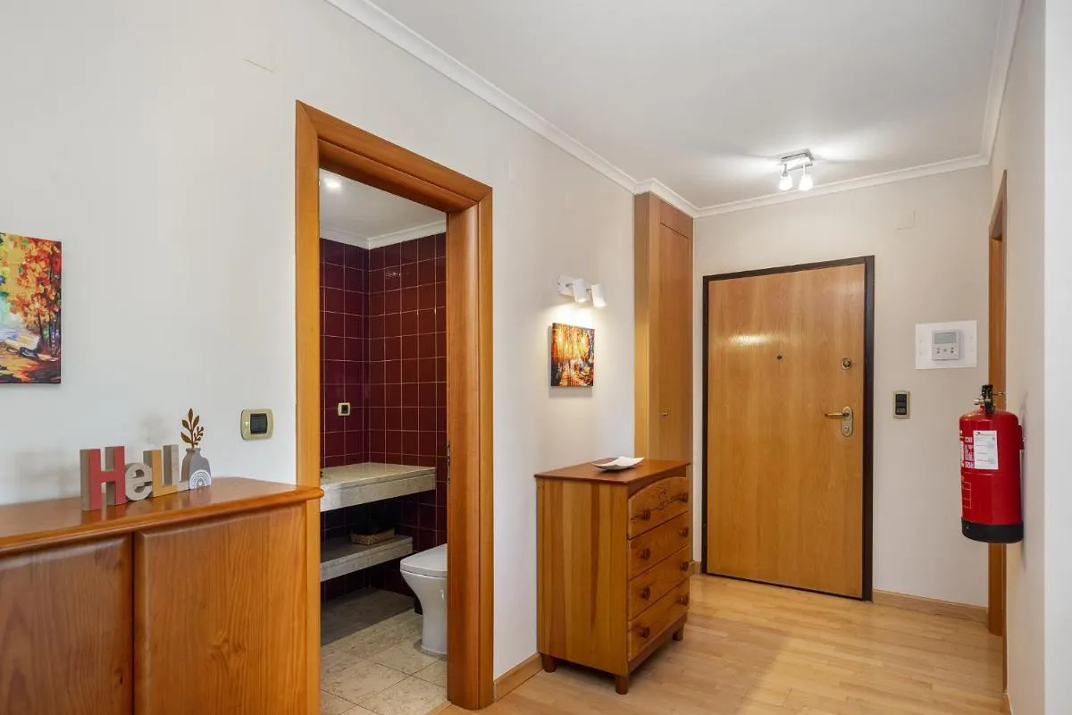 Image 2 of Spacious 2BR apartment with free parking in Lisbon by Soulplaces