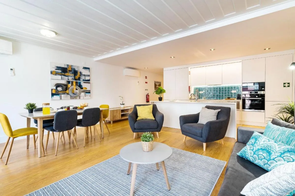 Image 3 of Stunning 2BDR Apartment in Chiado by LovelyStay