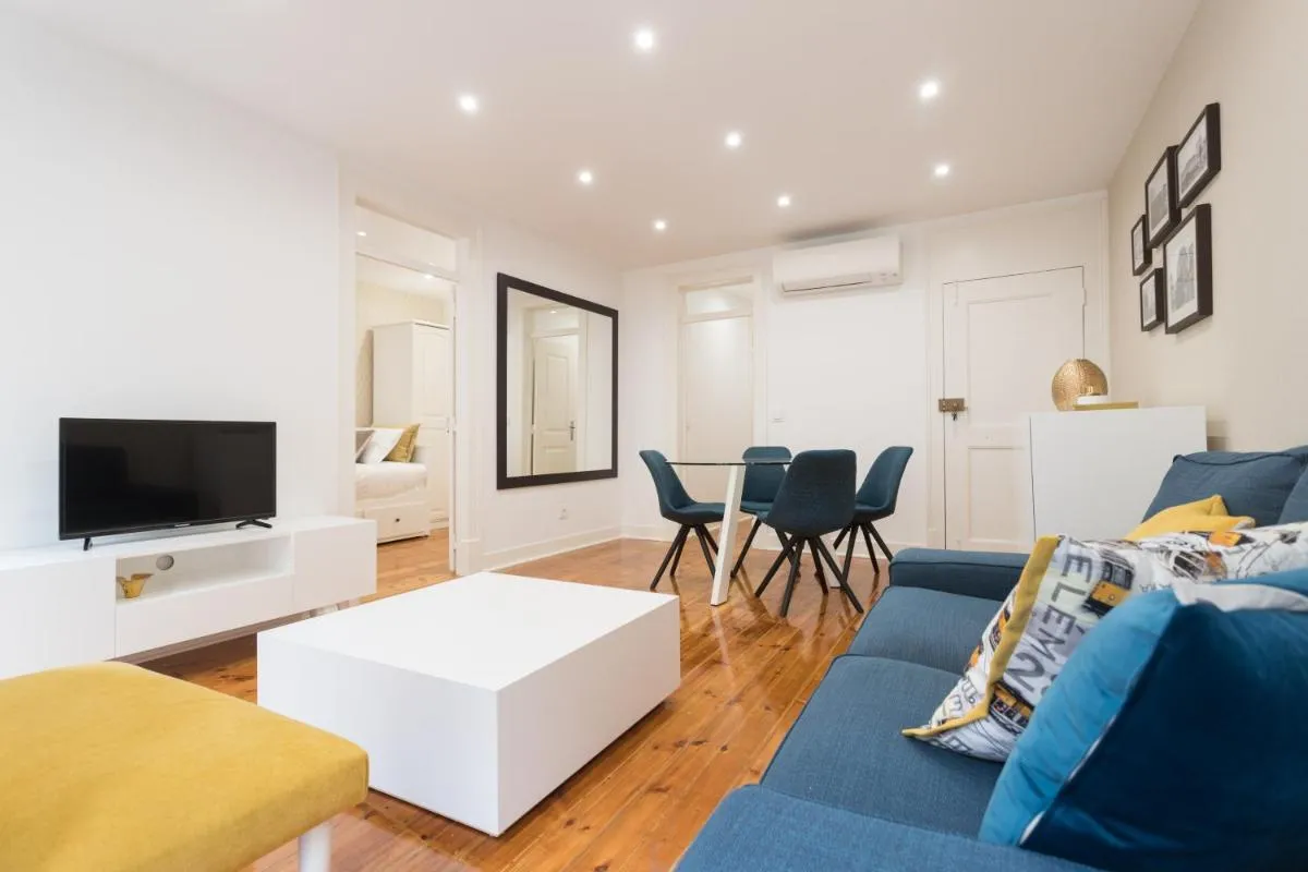 Image 4 of The Modern 1551 Apartment