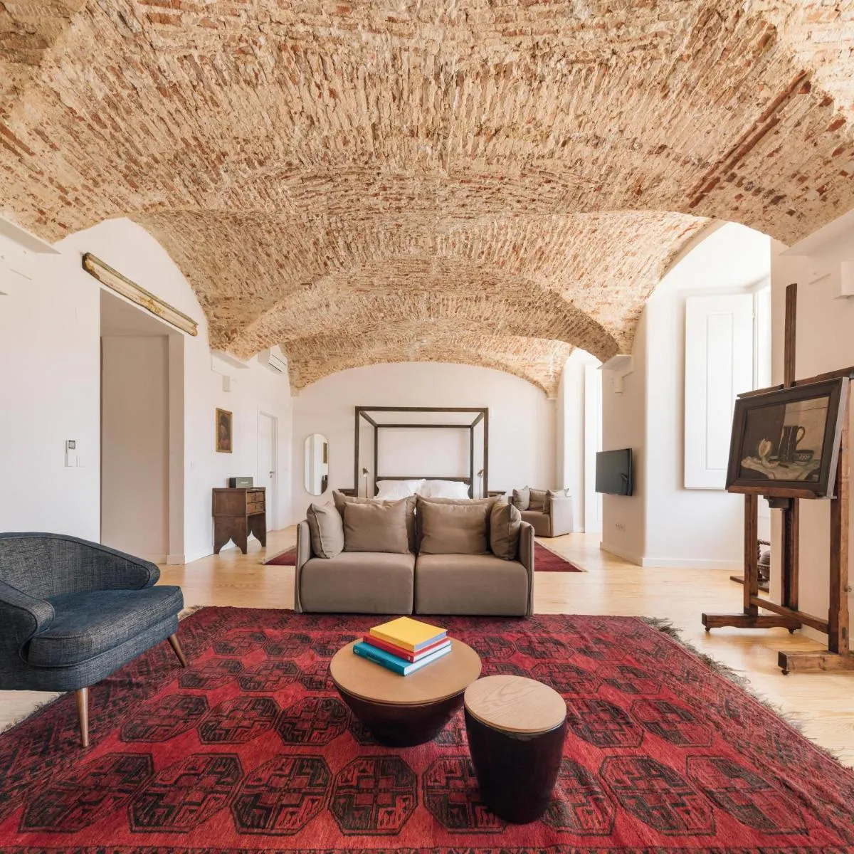 Image 5 of The Visionaire Apartments