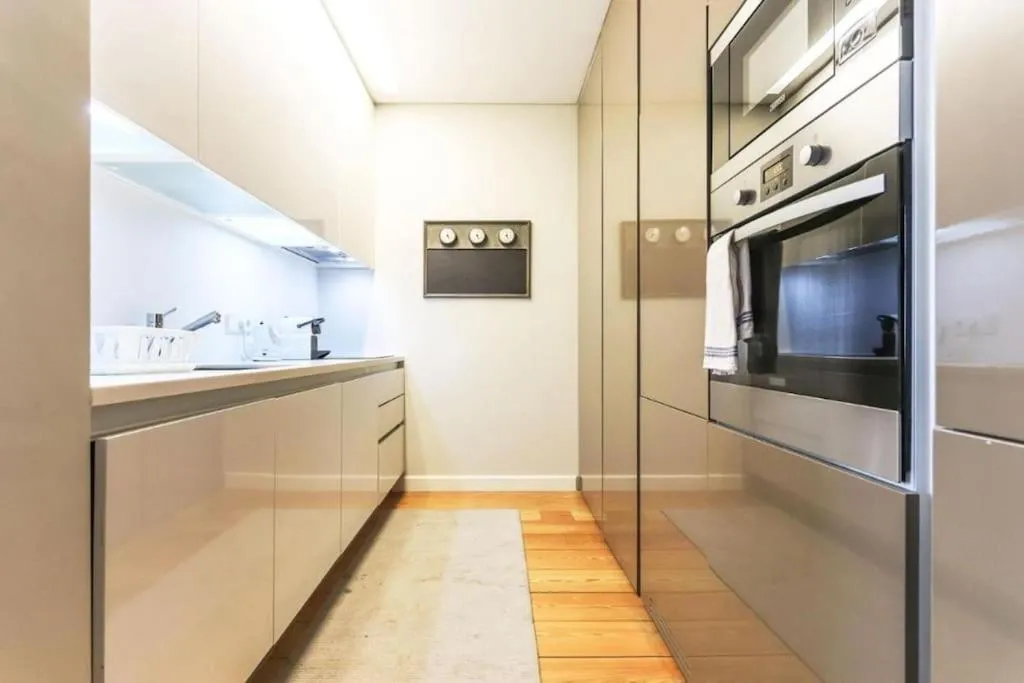 Image 6 of Trendy Chiado Flat