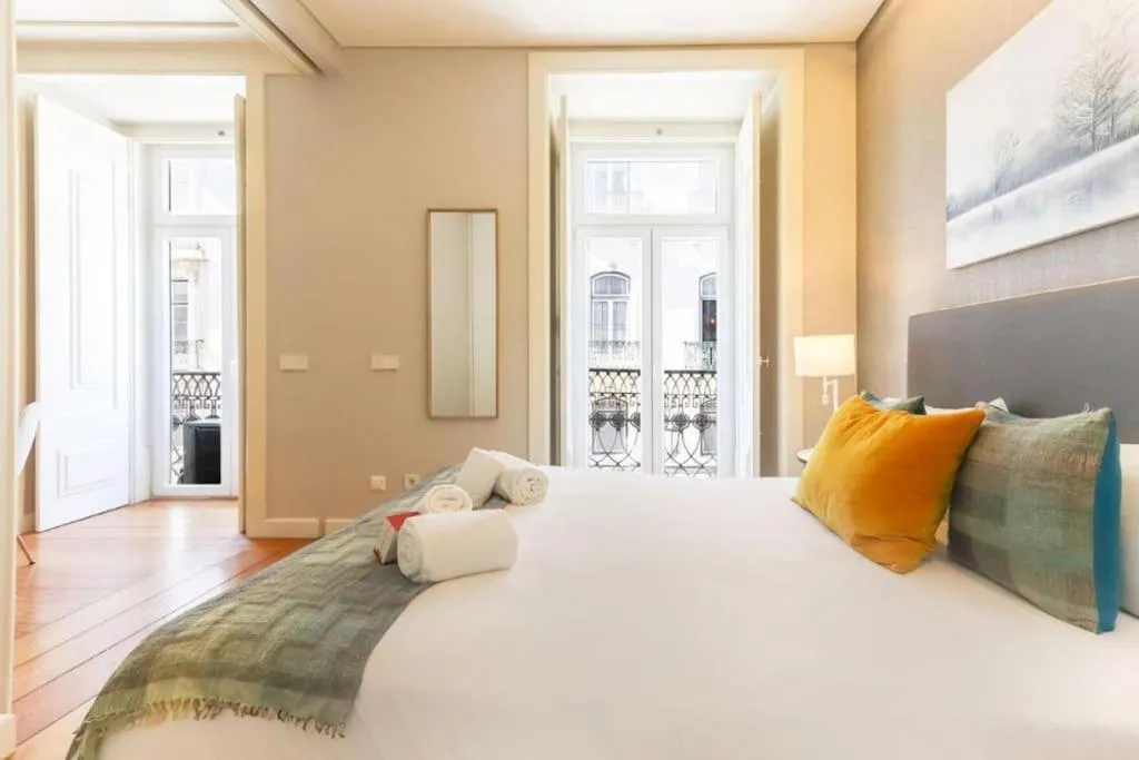 Image 3 of Trendy Chiado Flat