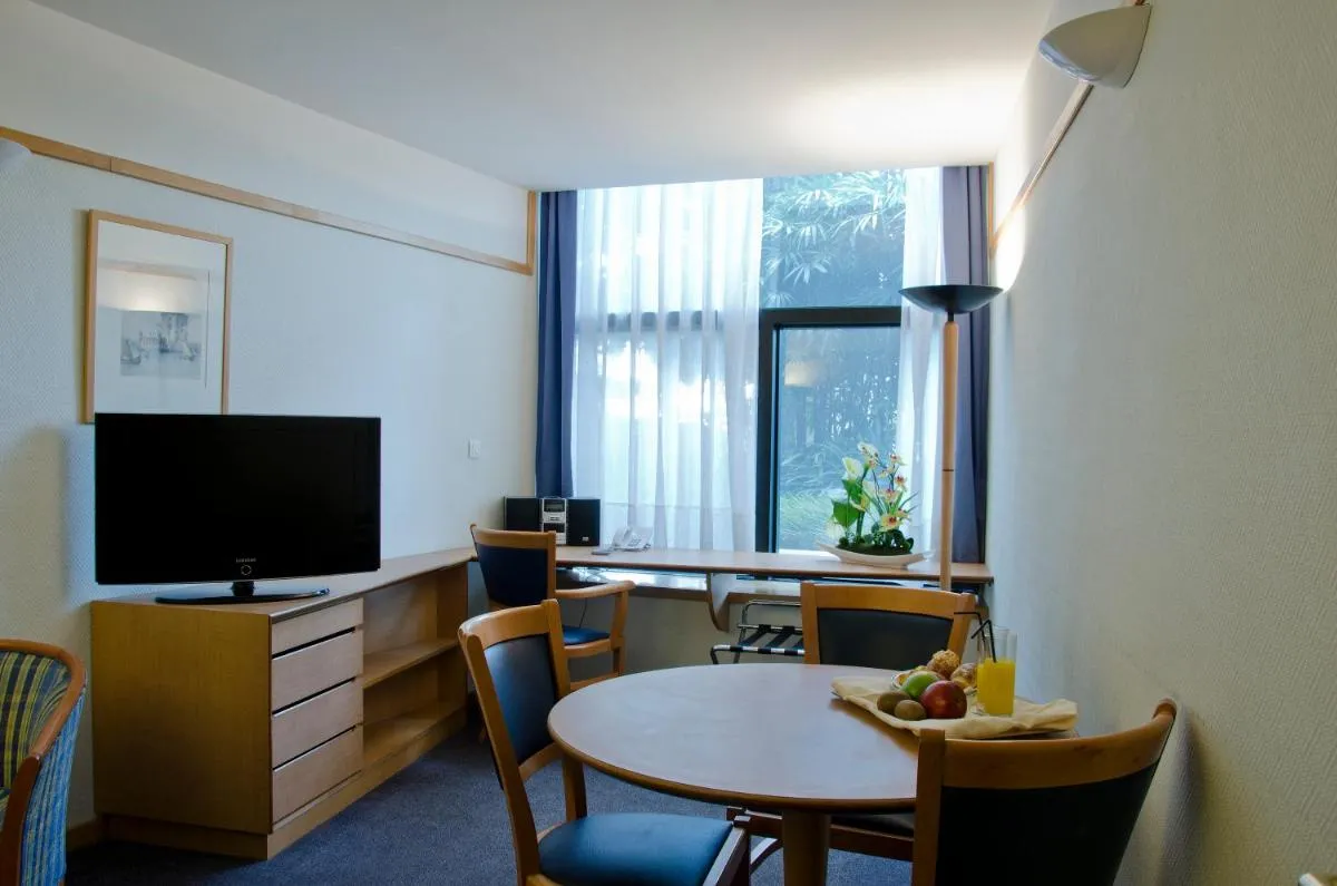 Image 5 of VIP Executive Eden Aparthotel