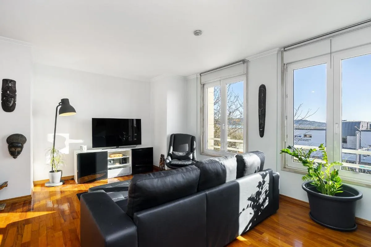 Image 4 of WHome Cosy Urban Hideaway in Belém with River View
