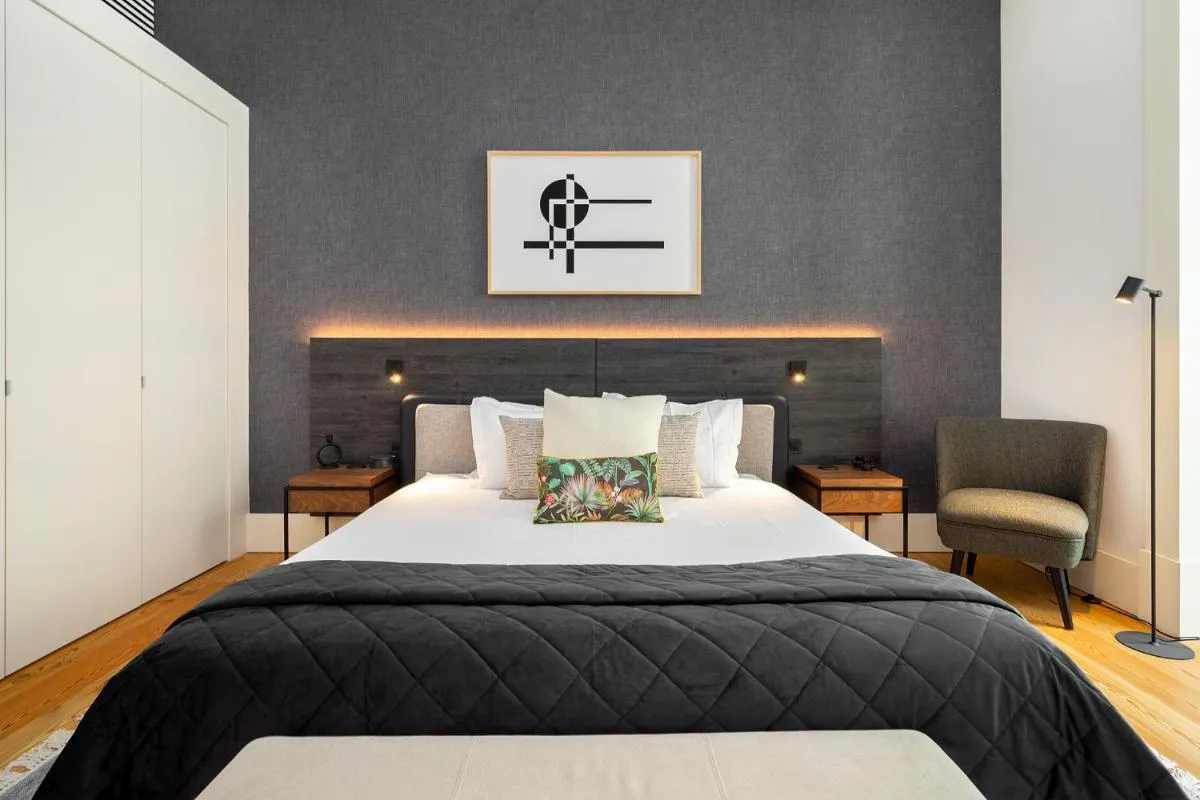 Image 6 of WHome Prime Location Contemporary Luxury Apartment w/ AC & Elevator