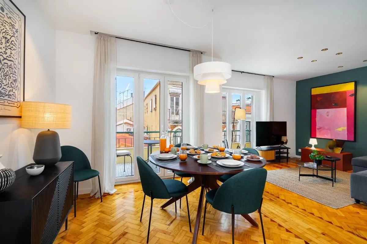 Image 4 of WHome Prime Location w AC 3-Bed Duplex Perfect for Families ONLY