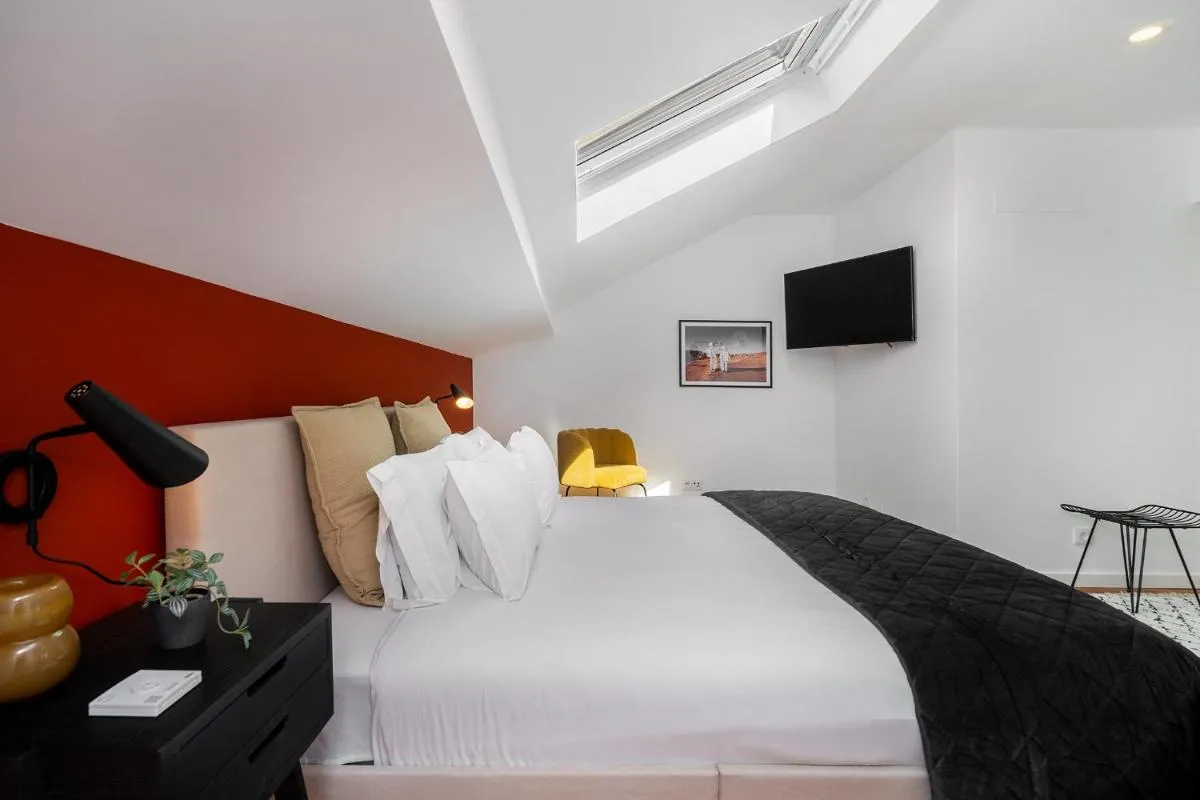 Image 6 of WHome Prime Location w AC 3-Bed Duplex Perfect for Families ONLY