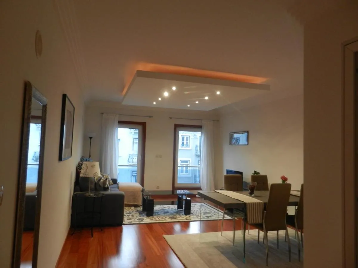 Image 4 of luxury lisbon apartment T2